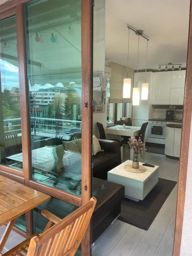 Апартамент La Тerrasse Apartment Burgas